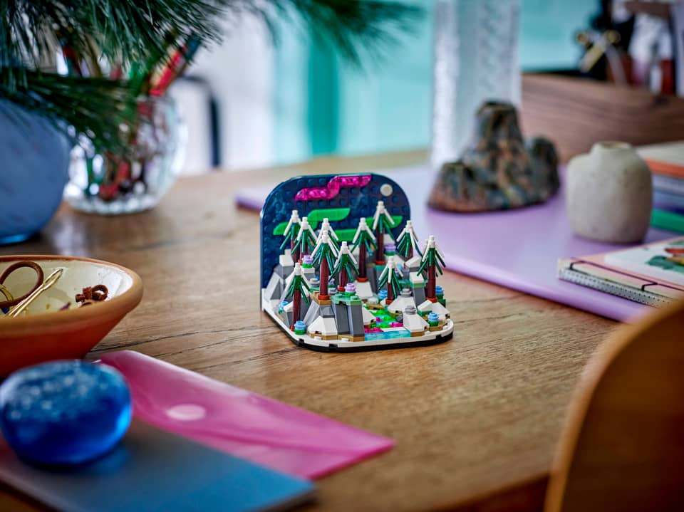 40785 Northern Lights Diorama