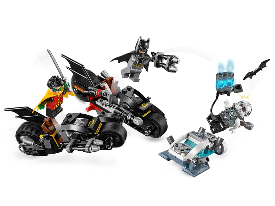 76118 Mr. Freeze Batcycle Battle