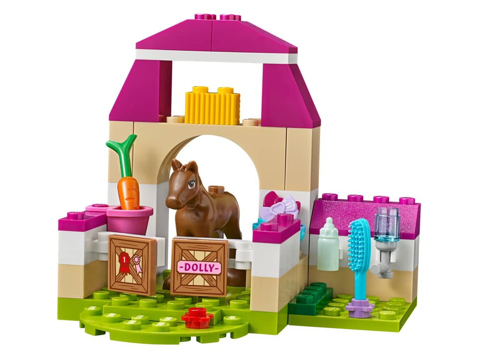 10746 Mia's Farm Suitcase