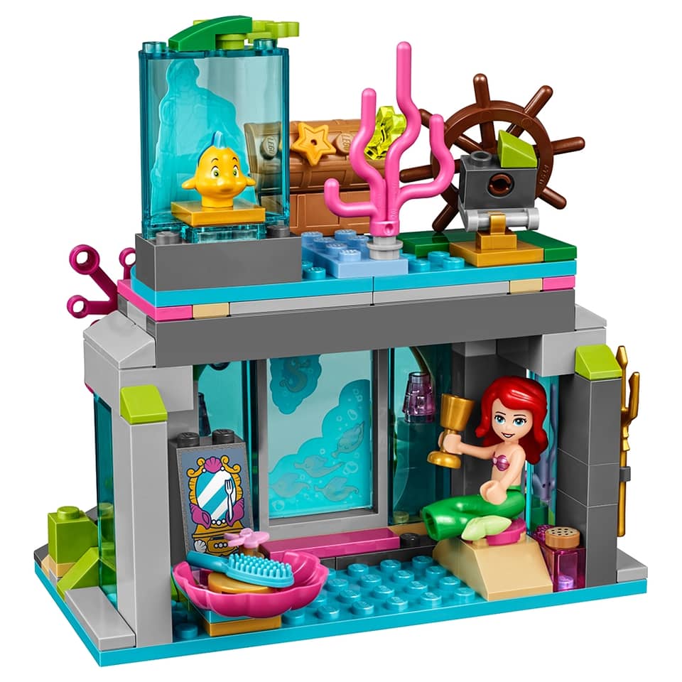 41144 Petite's Royal Stable