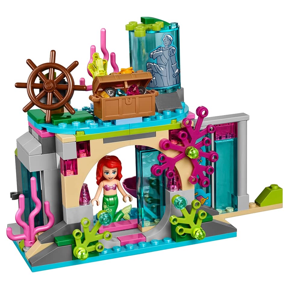 41144 Petite's Royal Stable