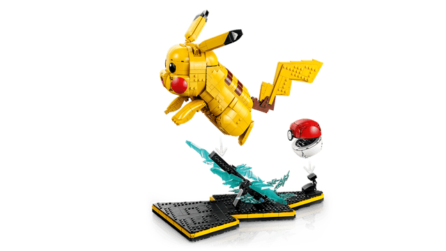 72152 Pikachu and Poké Ball