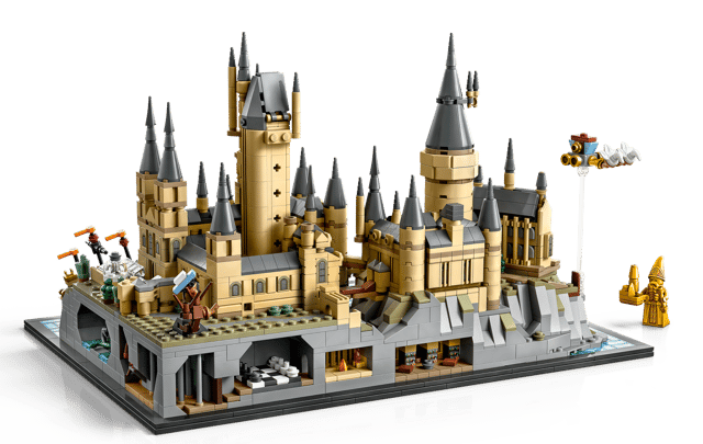 Certified 76419 Hogwarts™ Castle and Grounds